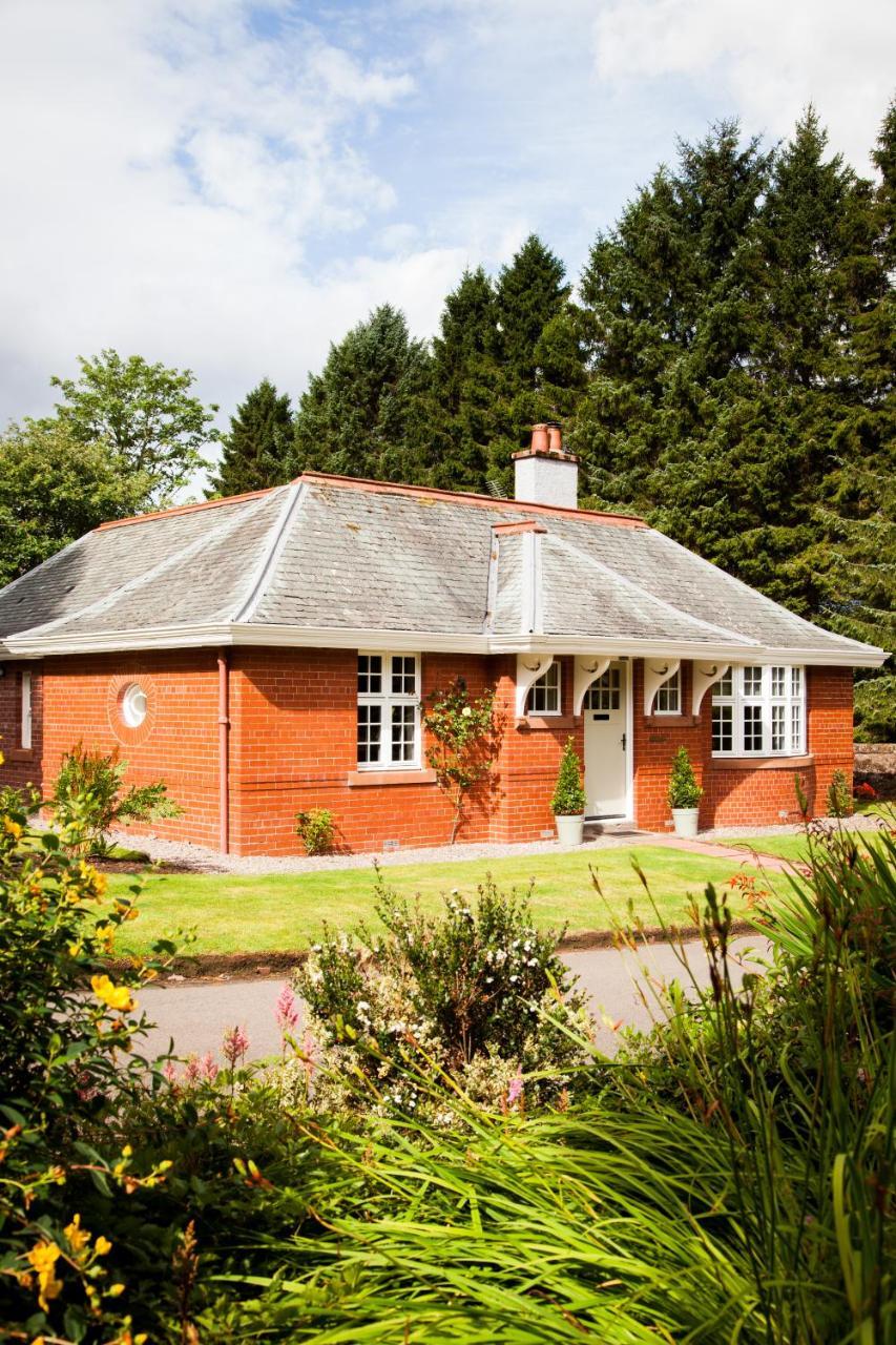 The Gardener'S Cottage 던블레인 외부 사진